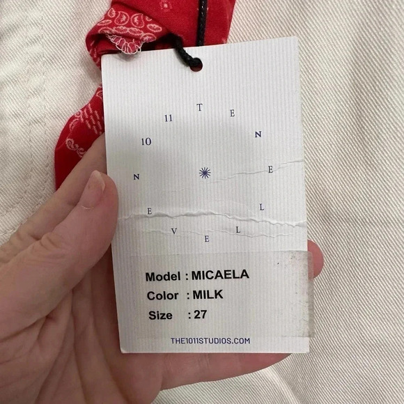 10.11 Studios NWT’s Micaela mid-rise bootcut ivory jeans. Size 27 - Picture 7 of 8